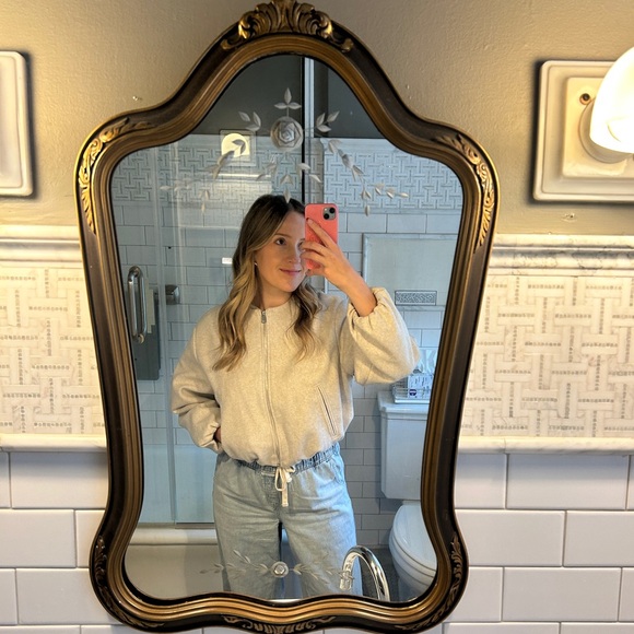 Medium Loose Fit Jeans - Picture 3 of 3